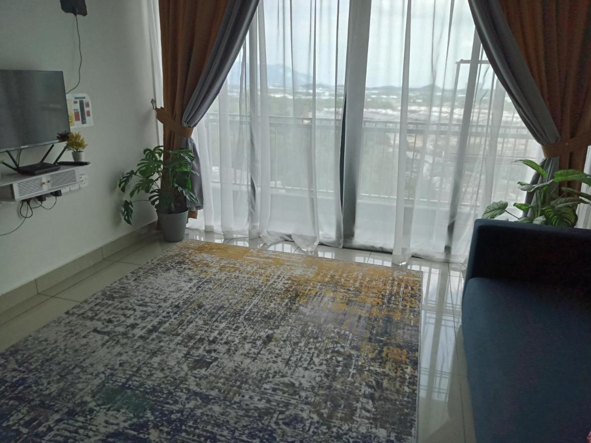 Fz Almyra Homestay Kajang Eksteriør billede